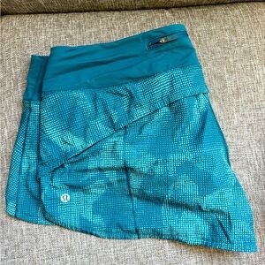 Lululemon size 14 speed 2.5” shorts. Gorgeous teal color, like new condition.